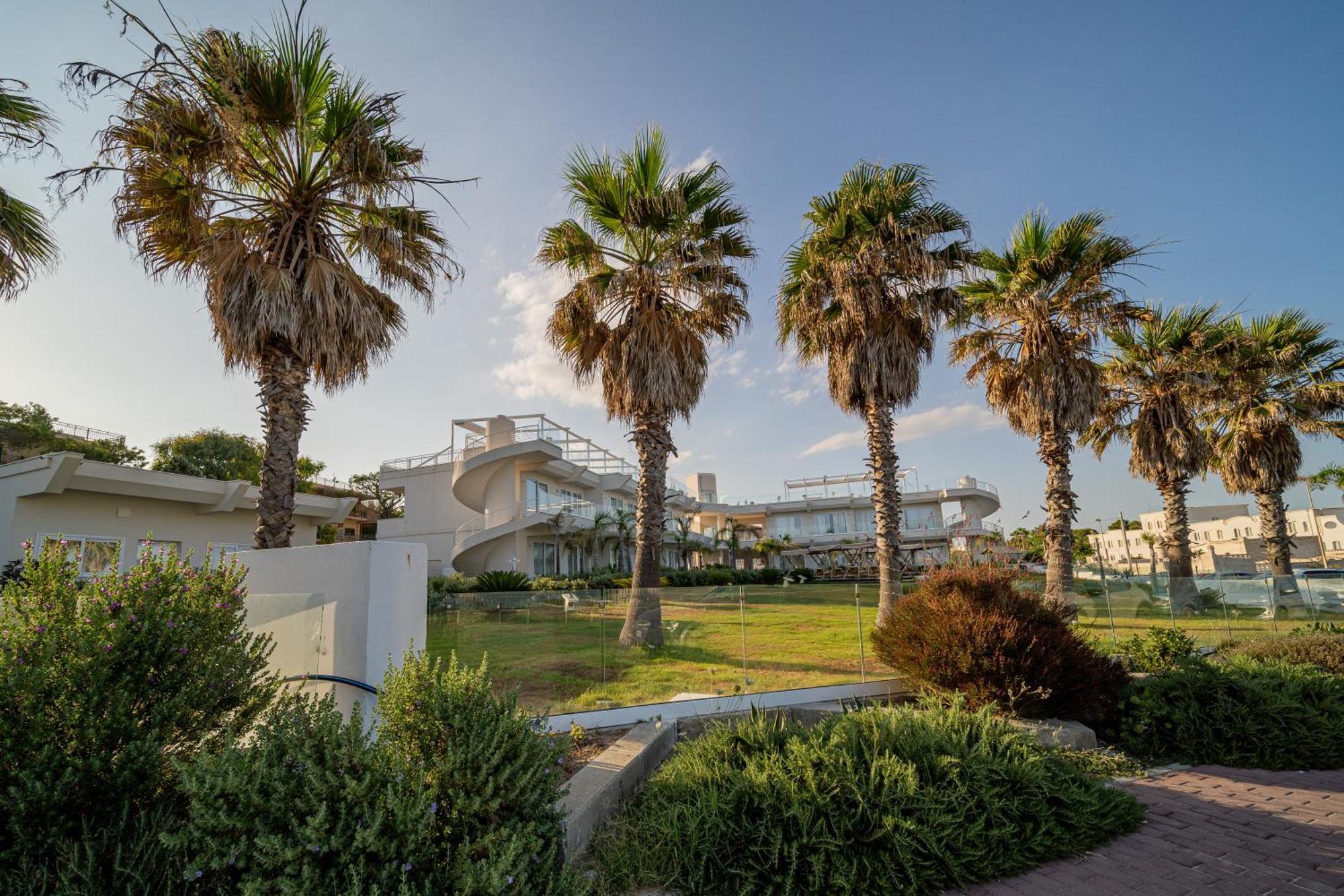 Jonium Hotel - Amazing Sea View And Swimming Pool Pulsano Εξωτερικό φωτογραφία