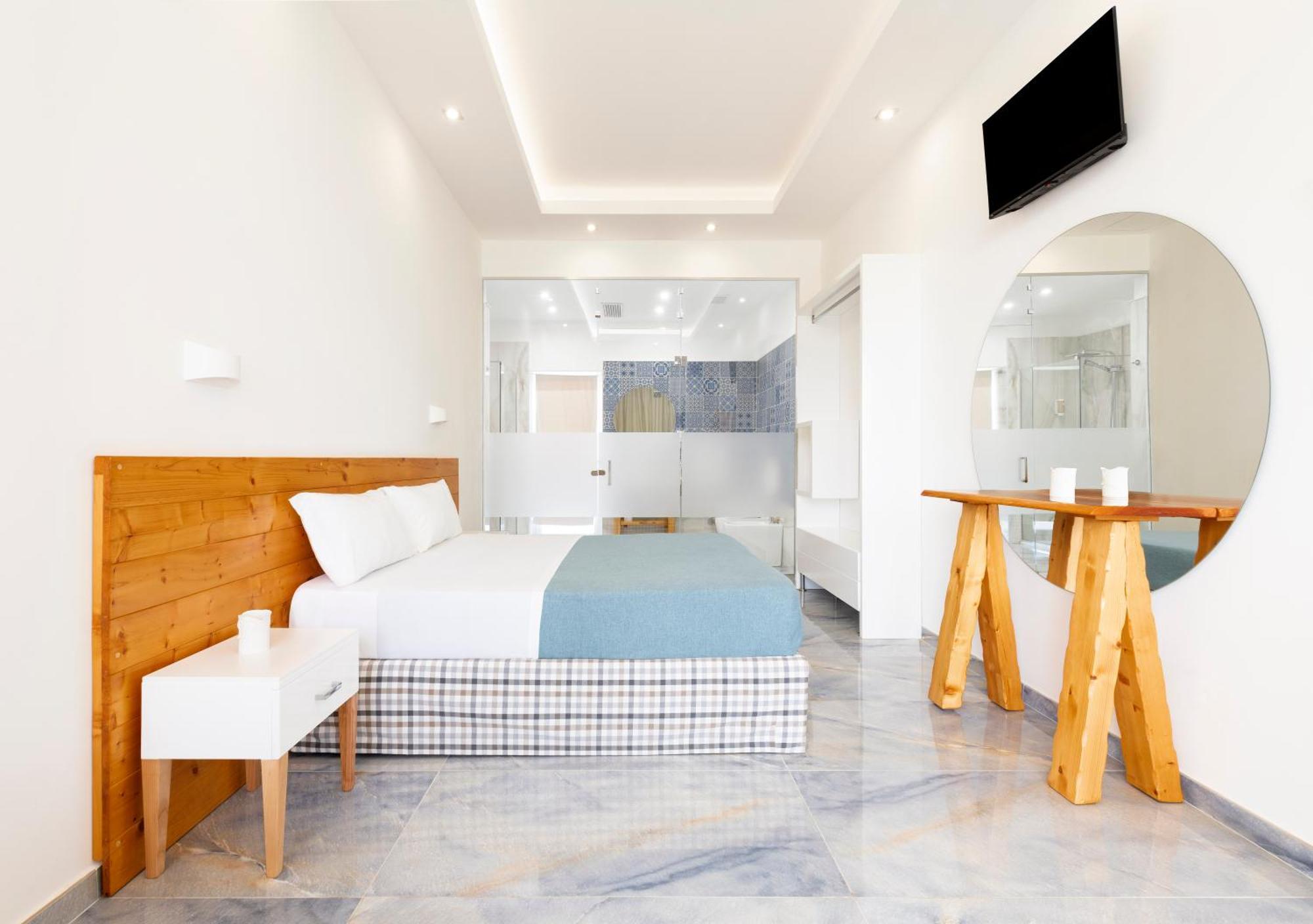 Jonium Hotel - Amazing Sea View And Swimming Pool Pulsano Εξωτερικό φωτογραφία